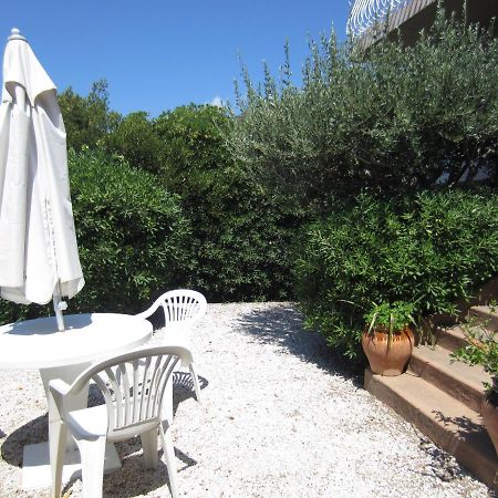 Hotel Belle Vue Le Lavandou Buitenkant foto