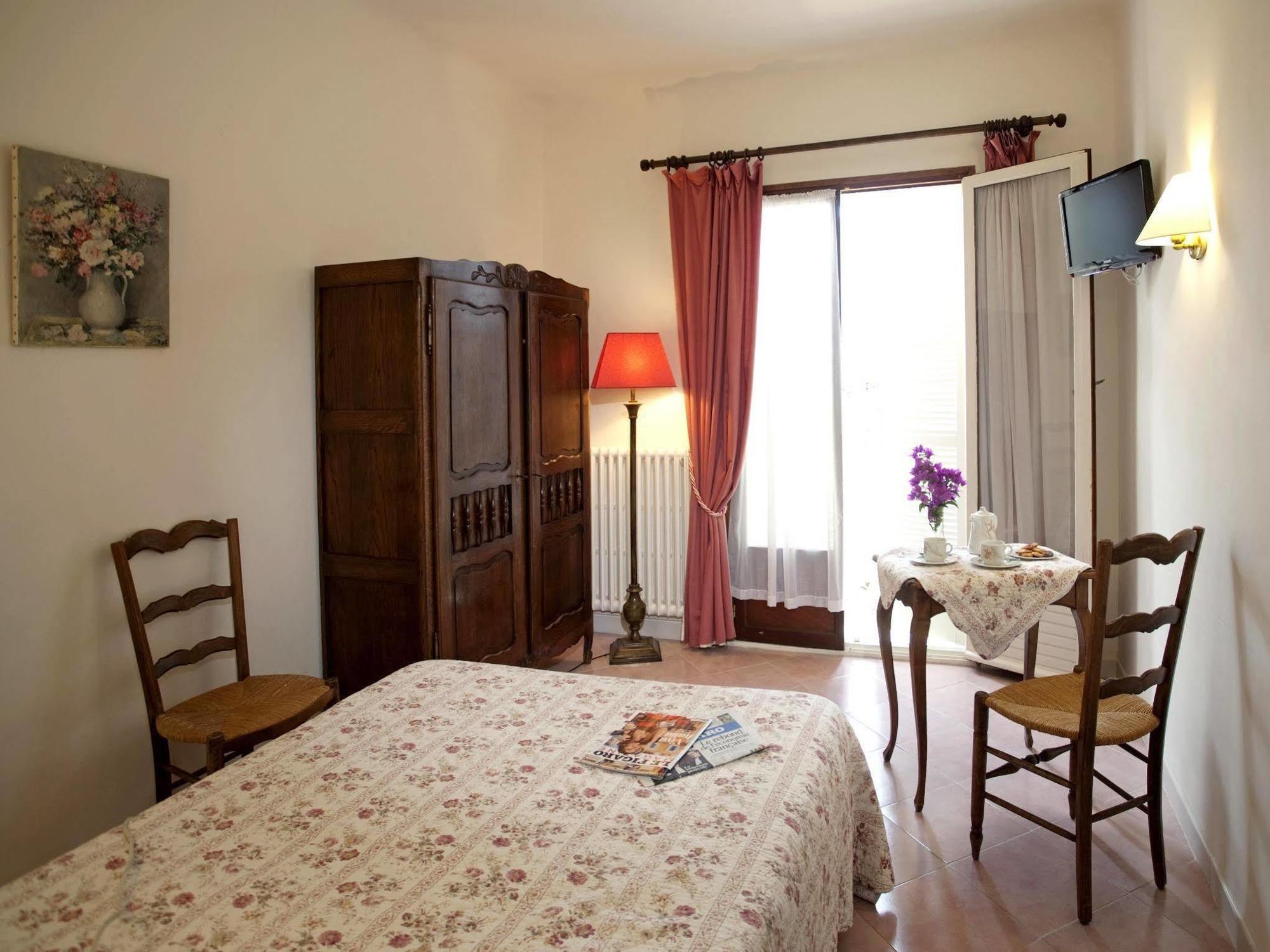 Hotel Belle Vue Le Lavandou Buitenkant foto